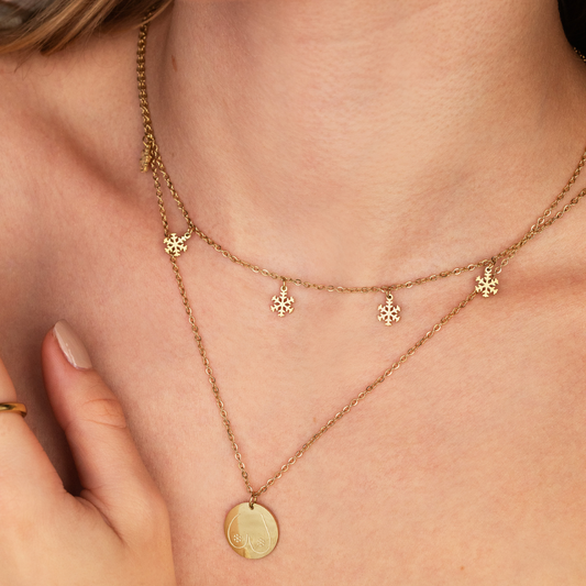 BOOBS ARE LIKE SNOWFLAKES Collier