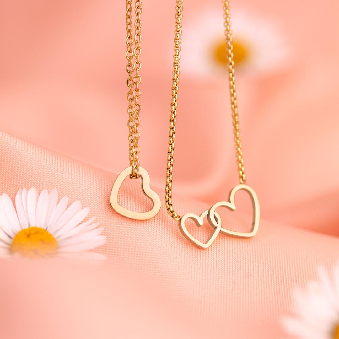 WHAT MAMA NEEDS Collier